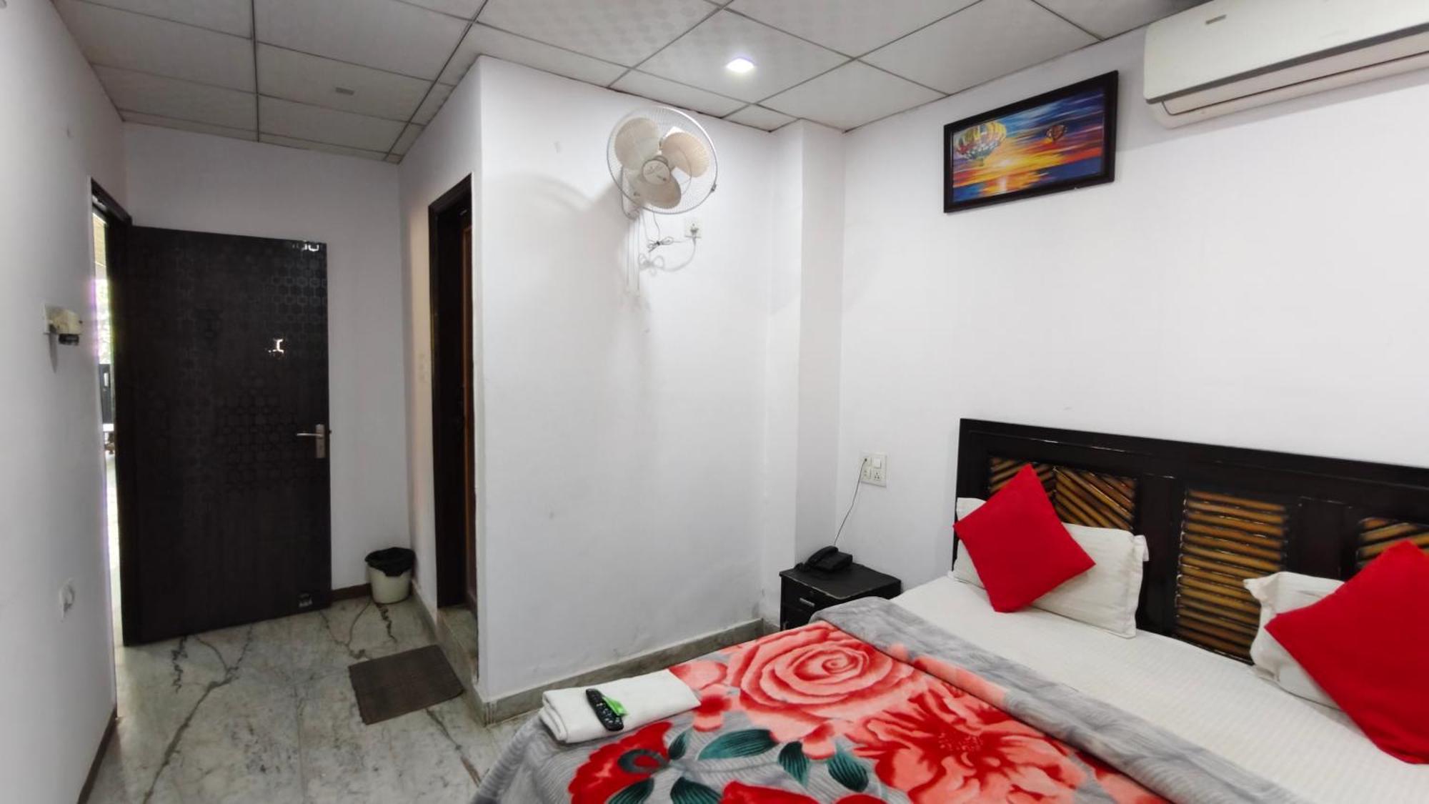 Rajdhani Guest House Faridabad Dış mekan fotoğraf